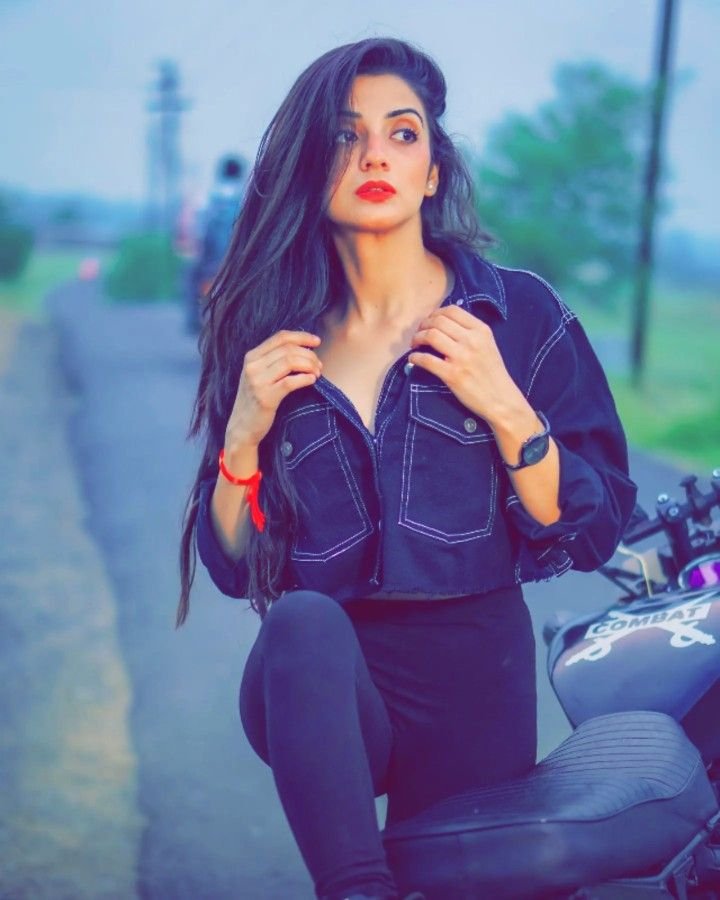 Beautiful Cute Girls Dp stylish 6