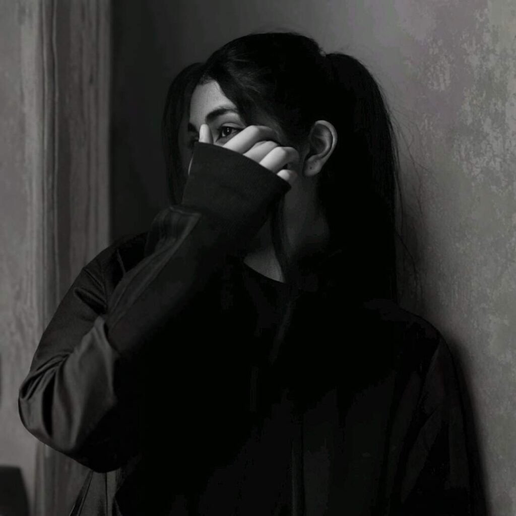 Trending Black DP Photos Collection for Social Profiles 4 cool black profile picture 4