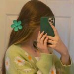 Stylish & Cute Girls DP Images for Instagram Hidden Face Edition 16 hidden-face-girl-aesthetic-dp