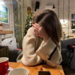 Stylish & Cute Girls DP Images for Instagram Hidden Face Edition 8 hidden-face-dp-for-girls