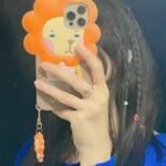 stylish hidden face dp for girls 1