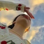 stylish hidden face girls dp 2