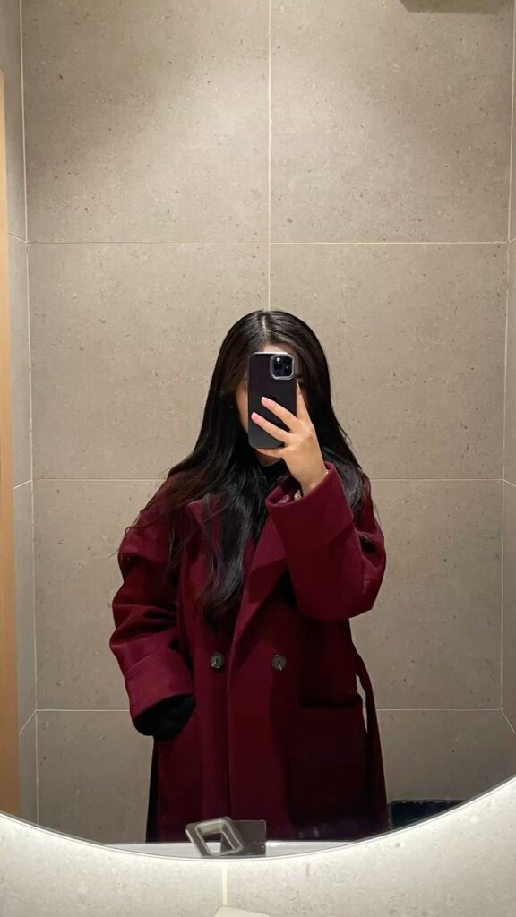 Mirror Selfie for Men Best Stylish DP Pose Ideas 2026 16 Best Lighting for Mirror Selfie DP