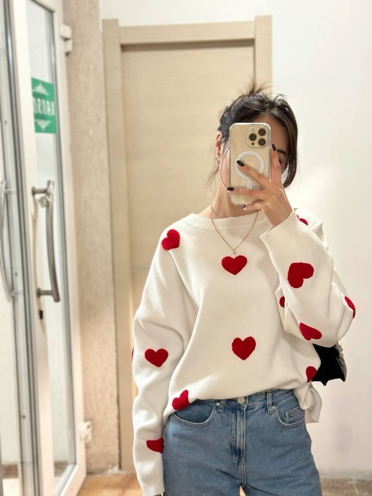 Mirror Selfie for Men Best Stylish DP Pose Ideas 2026 6 Mirror Selfie DP for Girls