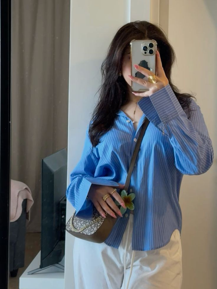 Mirror Selfie for Men Best Stylish DP Pose Ideas 2026 20 Mirror Selfie DP for Instagram