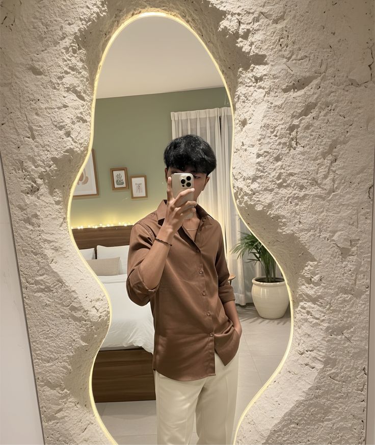 Mirror Selfie for Men Best Stylish DP Pose Ideas 2026